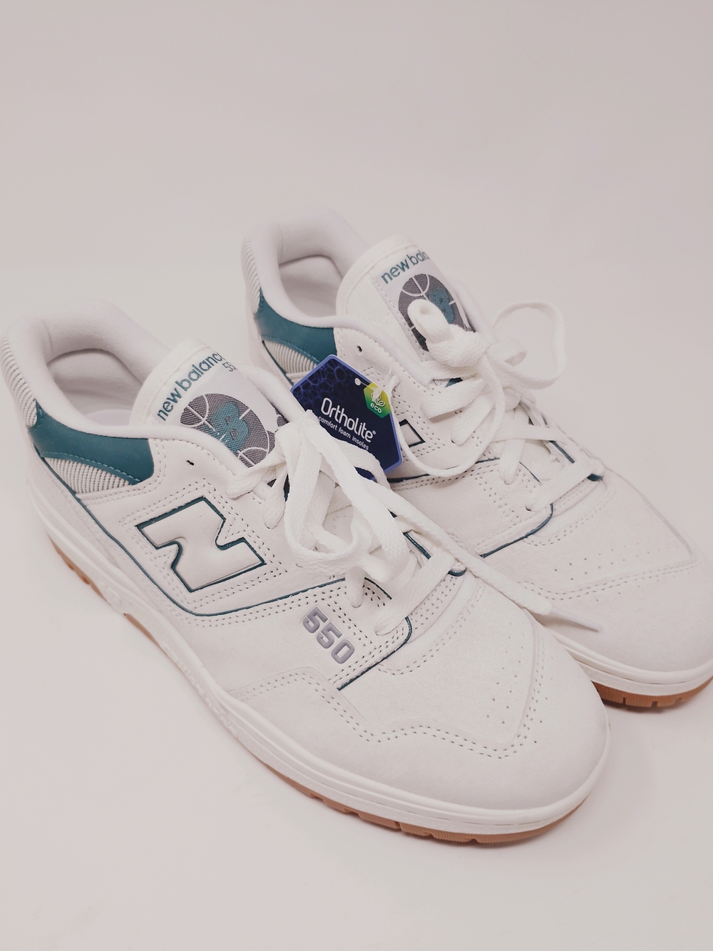 New Balance 550 Sneakers Men's 9.5/ Women's 11, NEW Retro